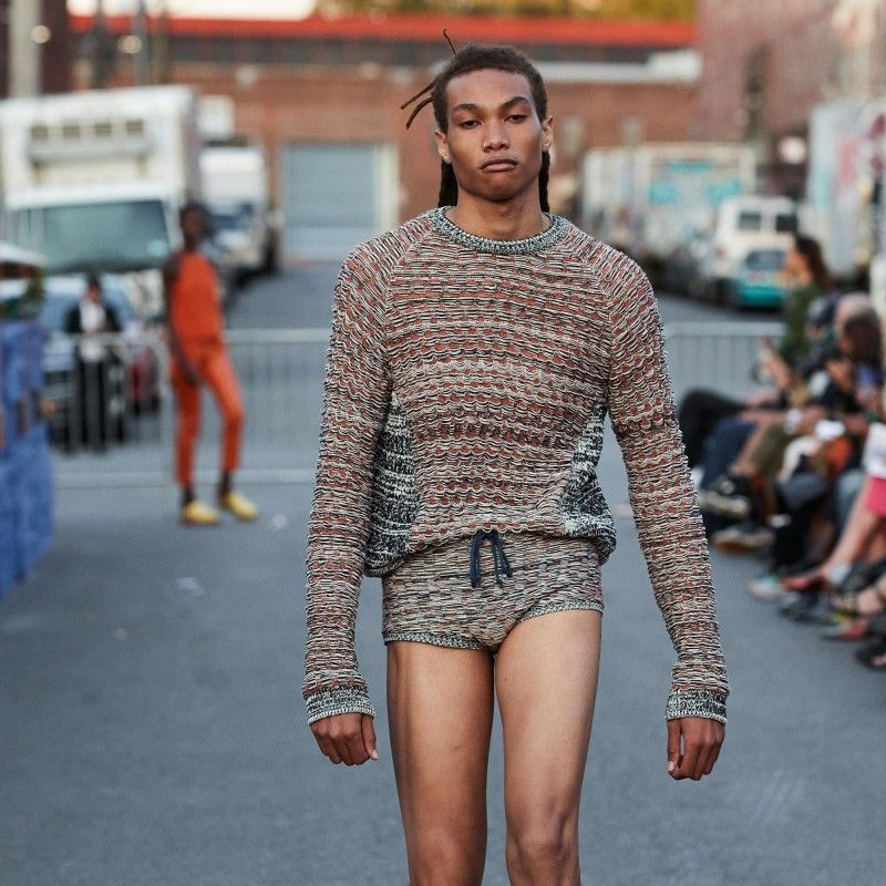 STATIC SWEATER