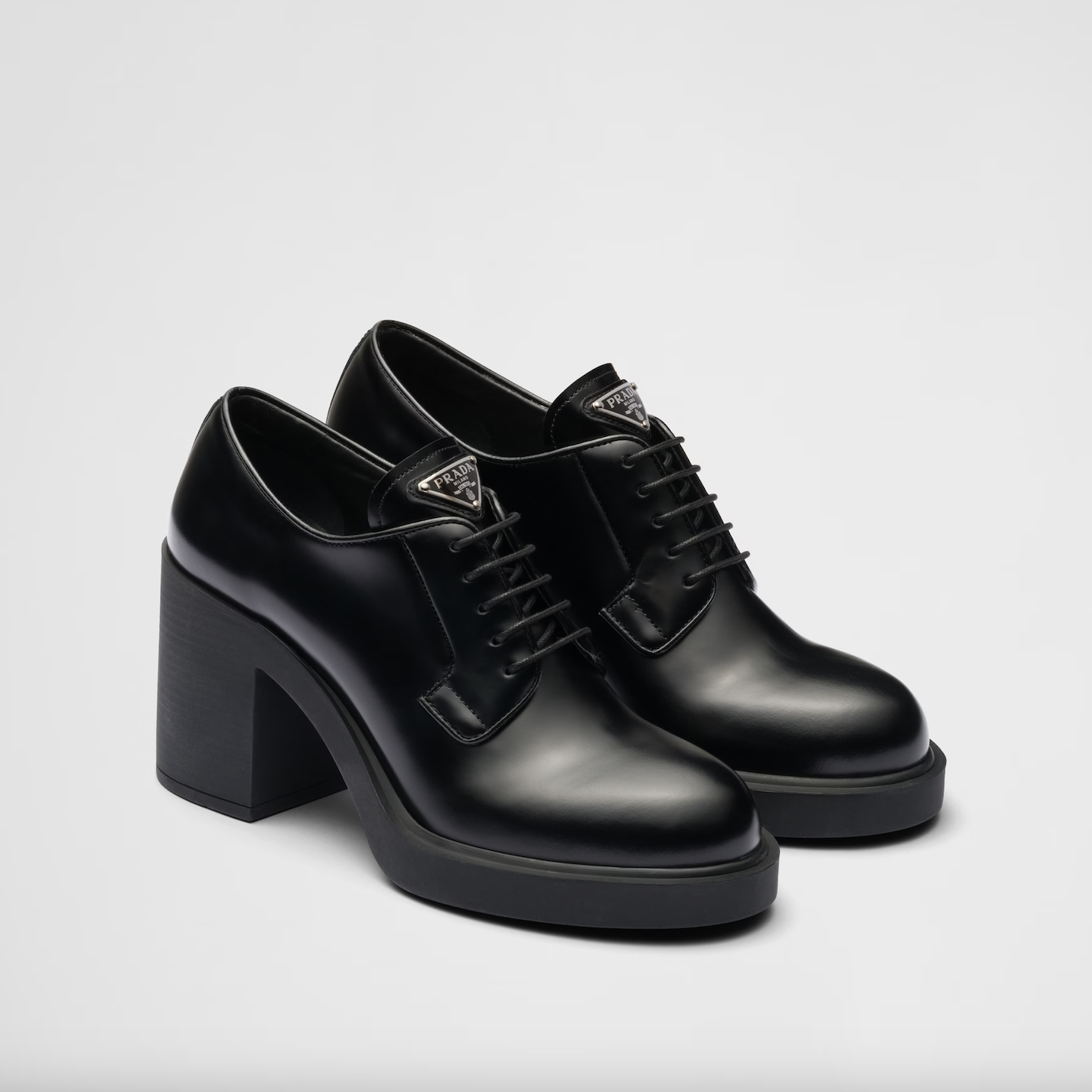 Heeled brushed leather lace-ups