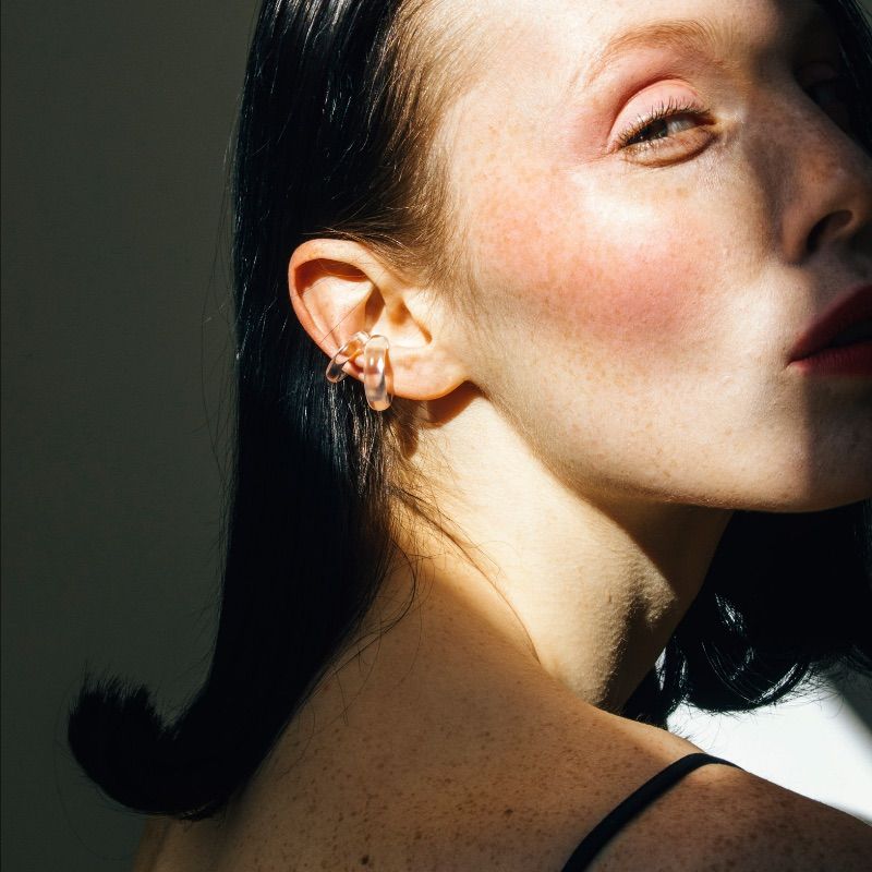 SEMIPRECIOUS CRYSTAL EARCUFF